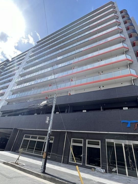 セレニテフラン新大阪 12階建