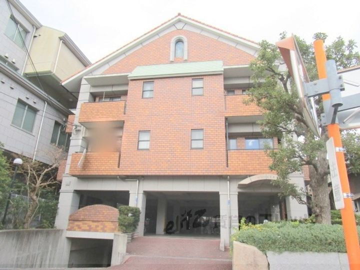 大阪府高槻市大手町３－４４ 賃貸マンション