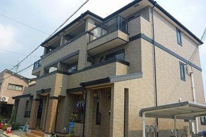 カーサ・コスモス 3階建