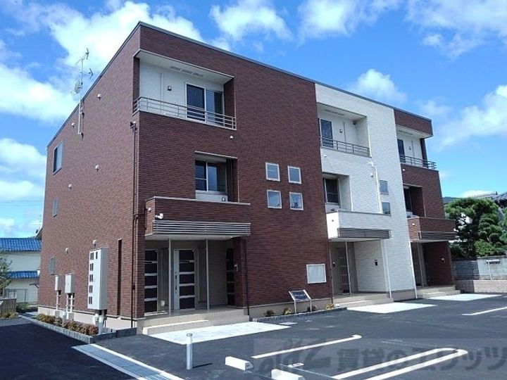 パインルーツⅢ