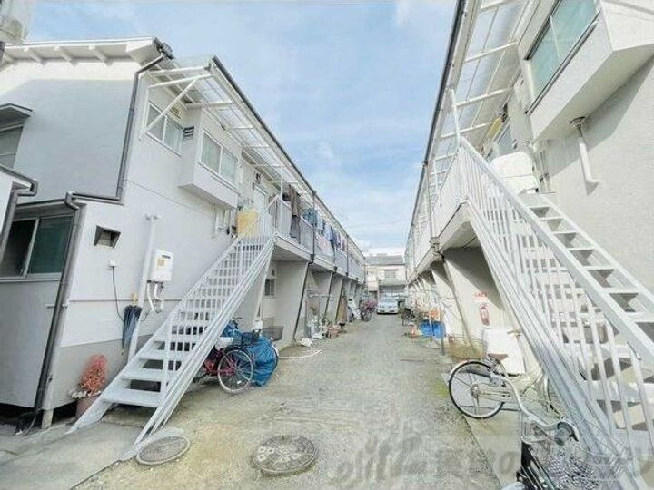 中里文化　３号棟 2階建
