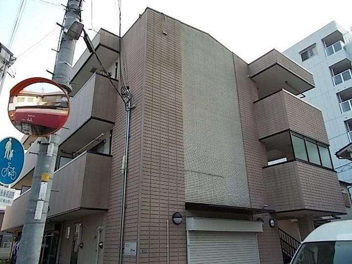 アルド−ル 3階建