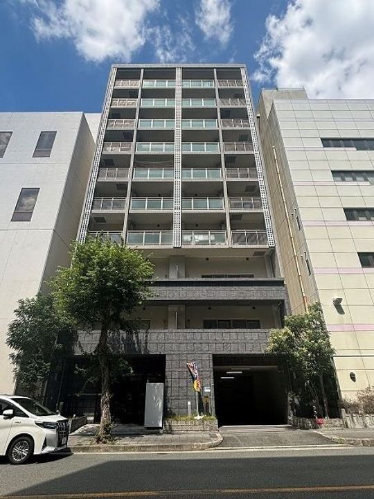 モンリベルテ箕面 10階建