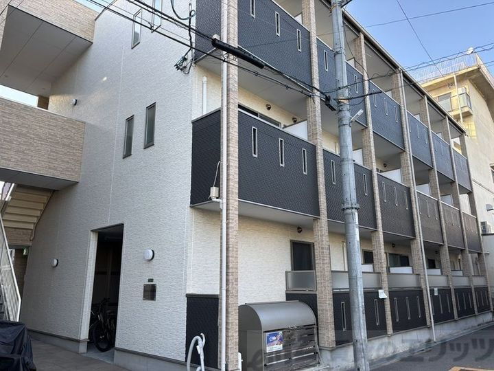 井高野レジデンス 3階建