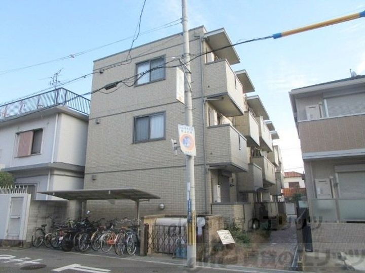 スタティオ正雀 3階建