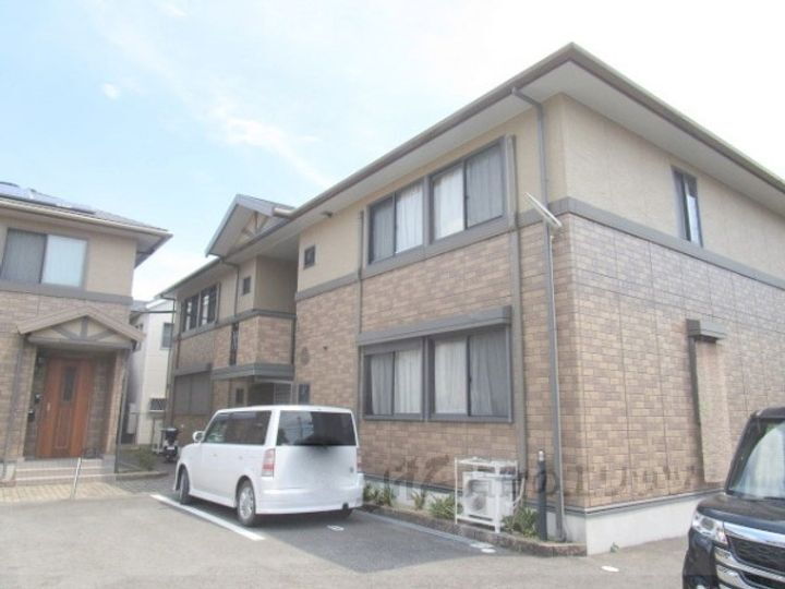 ガーデンビレッジＢ棟 2階建