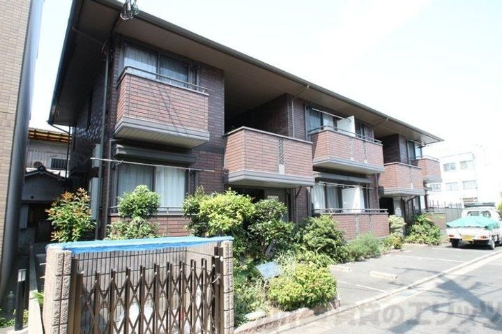 白樺ハイツ 2階建