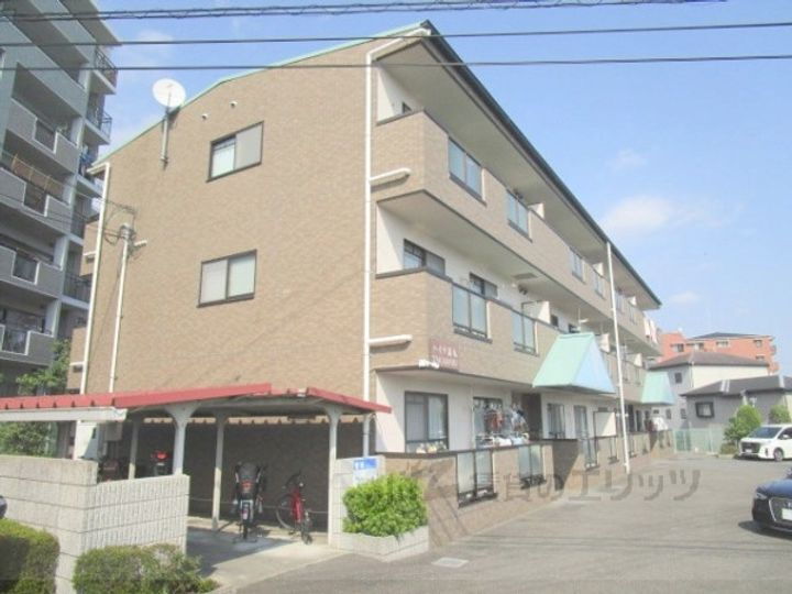 ハイツ高丸 3階建