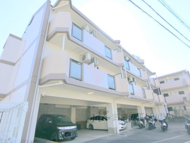 第３５マンション 3階建