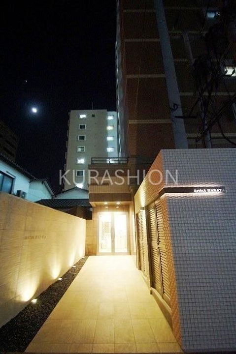 アルティザ博多駅南 15階建