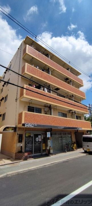 ハイツ上新第三西淡路 5階建