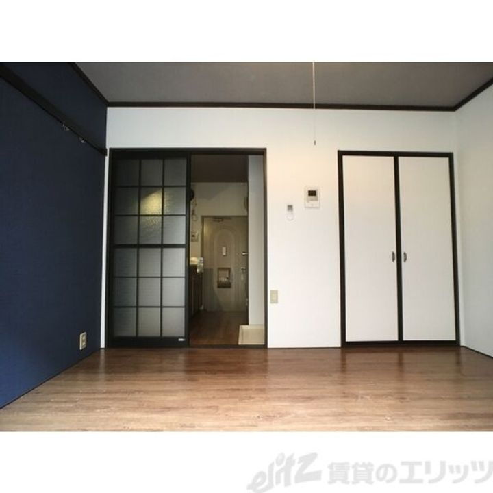 居間