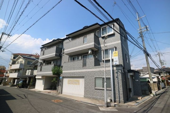 サンロード新和 3階建