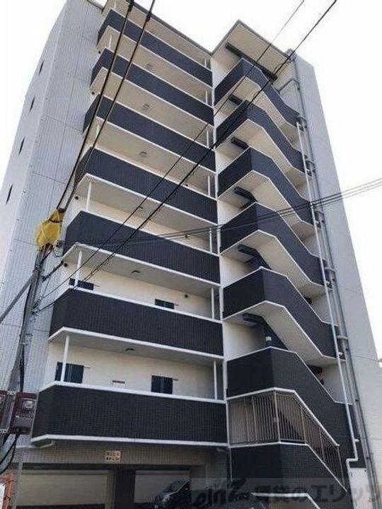 Ｓ－ＦＯＲＴ江坂Ｆｉｏｒｅ 8階建