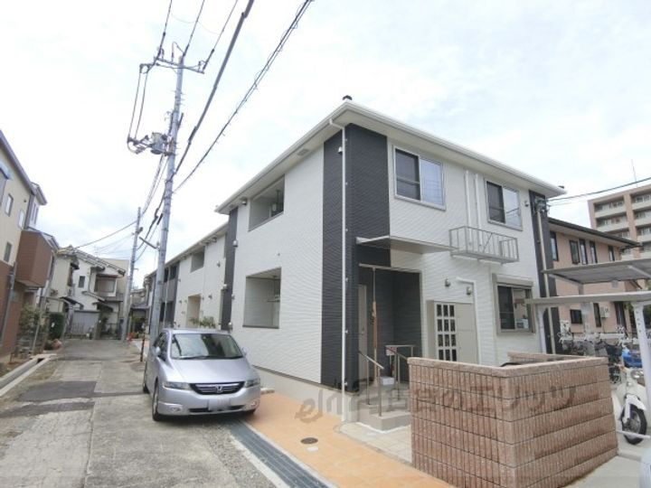 シェーネ 2階建