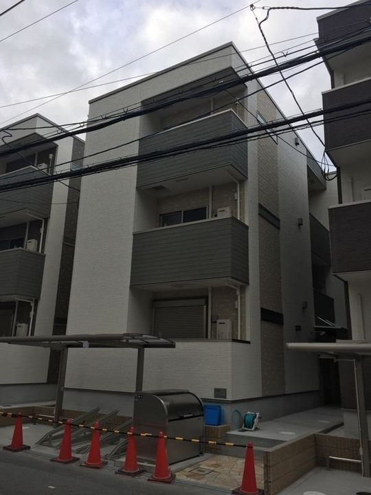 フジパレス江坂Ⅵ番館 3階建