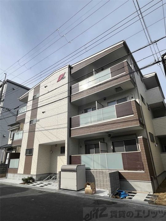 アーバンヴイラ摂津 3階建