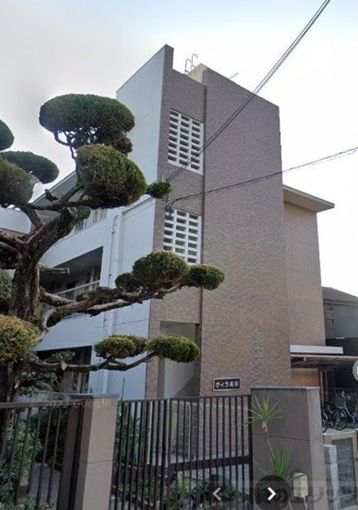 ヴィラ高槻 3階建