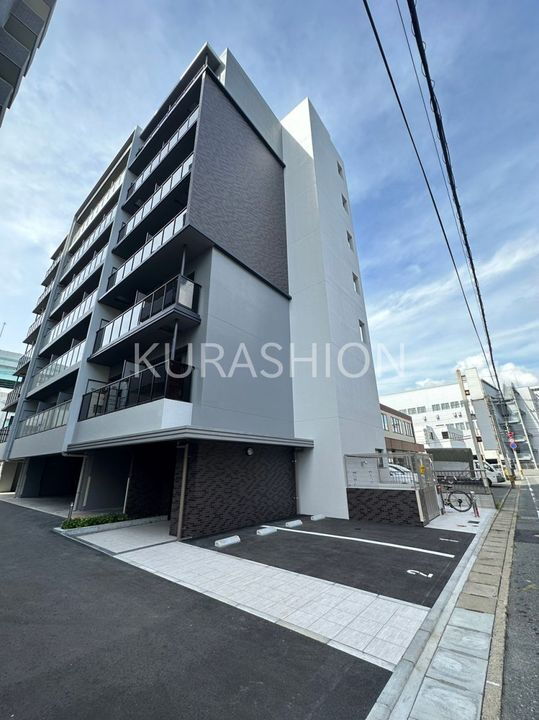 ＭＯＤＥＲＮＰＡＬＡＺＺＯＨＡＫＡＴＡＥＡＳＴ 7階建