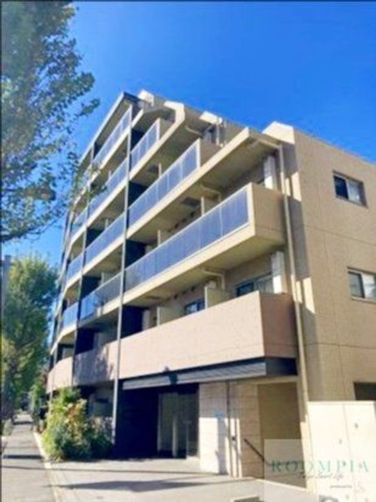 クレヴィスタ練馬桜台Ⅱ 6階建
