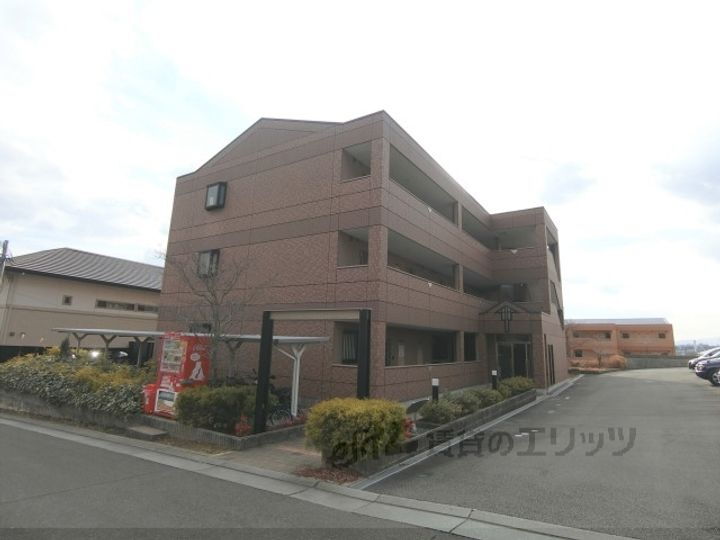 ラディアント 3階建