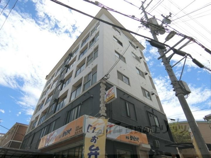 コーポかみすな 6階建