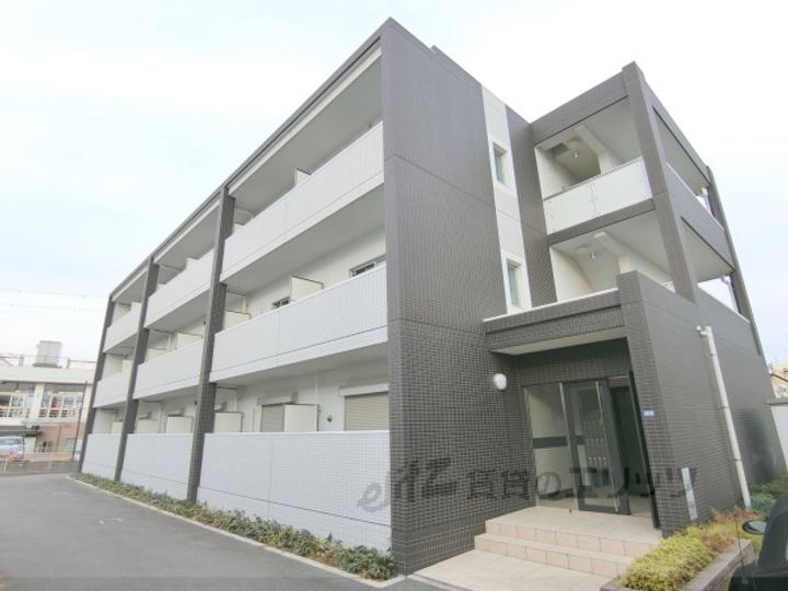 パールハイツ 3階建