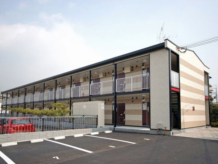 レオパレスＯｐｔｉｍ安満 2階建