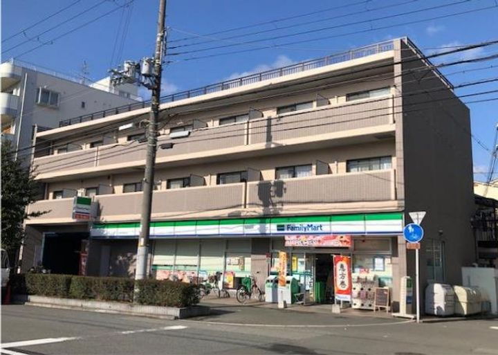 ＬＡＰＵＴＡ２１ 3階建