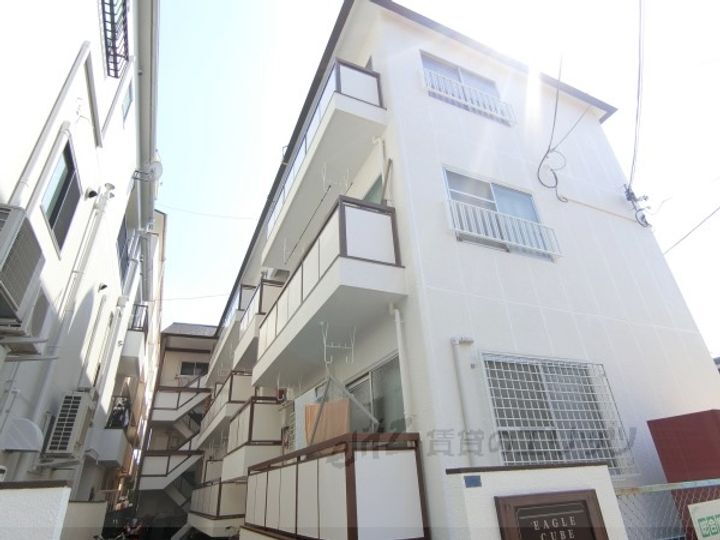 イーグルキューブ 3階建