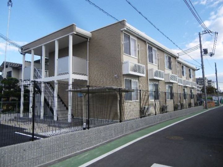 レオパレスエムエイチ　コート 2階建