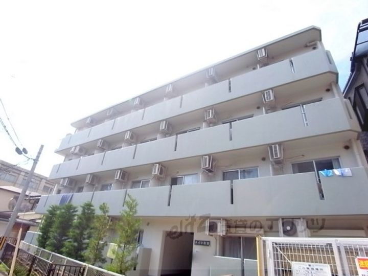 ｍａｒｒｙ茨木 4階建