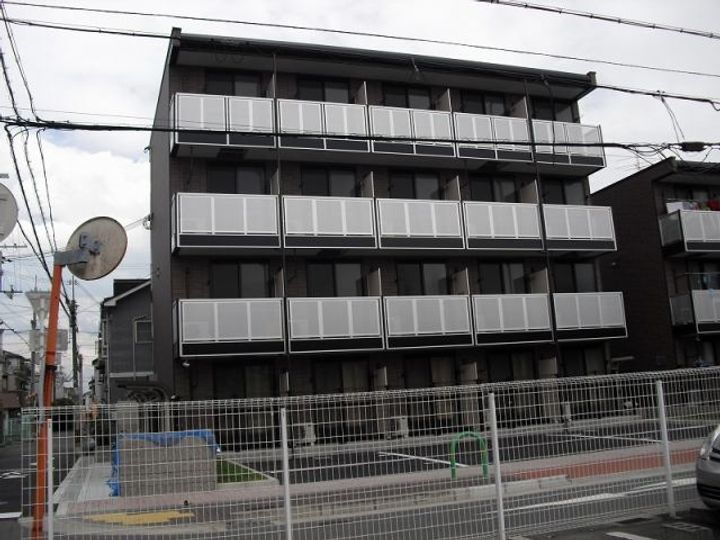 レオパレスＪＮ　Ｂ 4階建