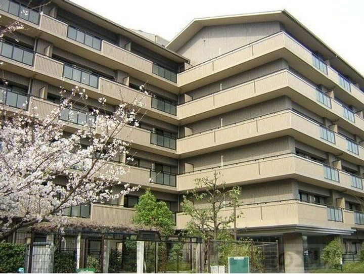 ＫＤＸレジデンス茨木Ⅱ 7階建