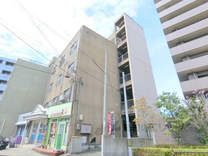 山辺マンション 5階建