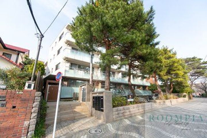 コルティーレ石神井公園 4階建