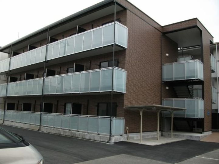レオネクストコンフォート永楽 3階建