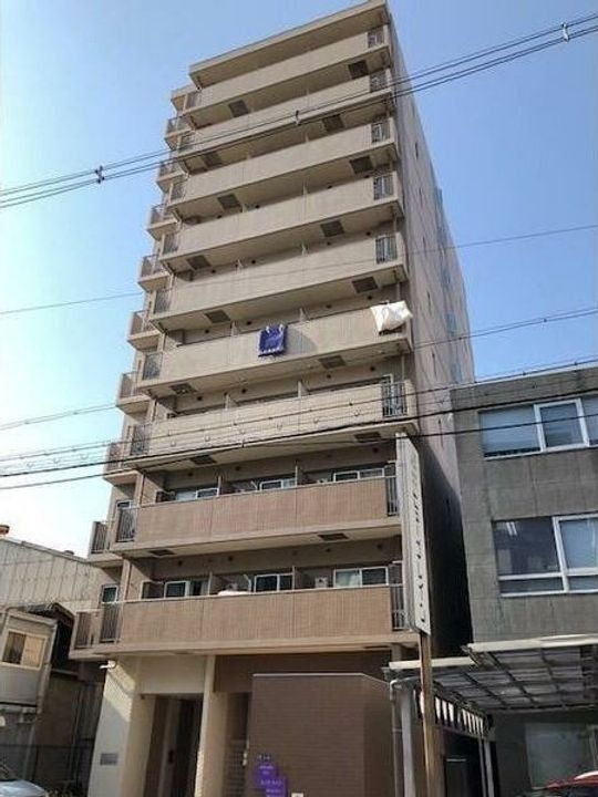 Ｋ’ｓ　ＳＱＵＡＲＥ　ＥＳＡＫＡ