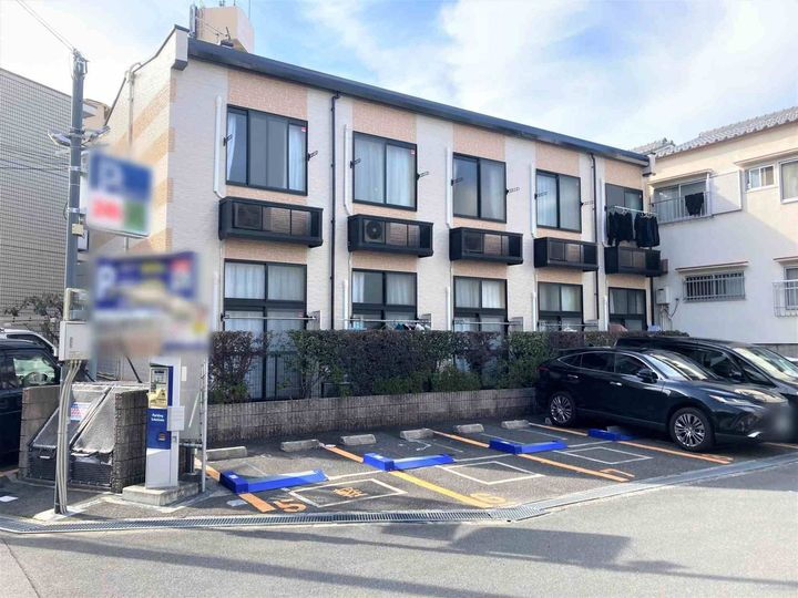 レオパレスＡＩＫＡＷＡ 2階建