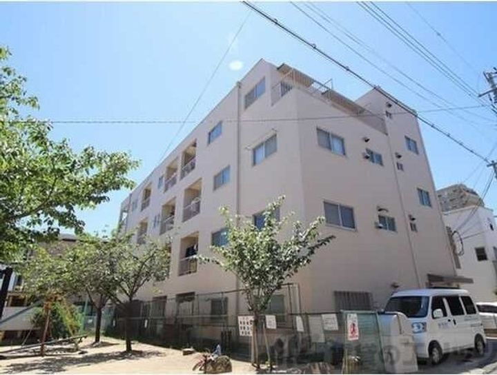 江坂ビル 4階建