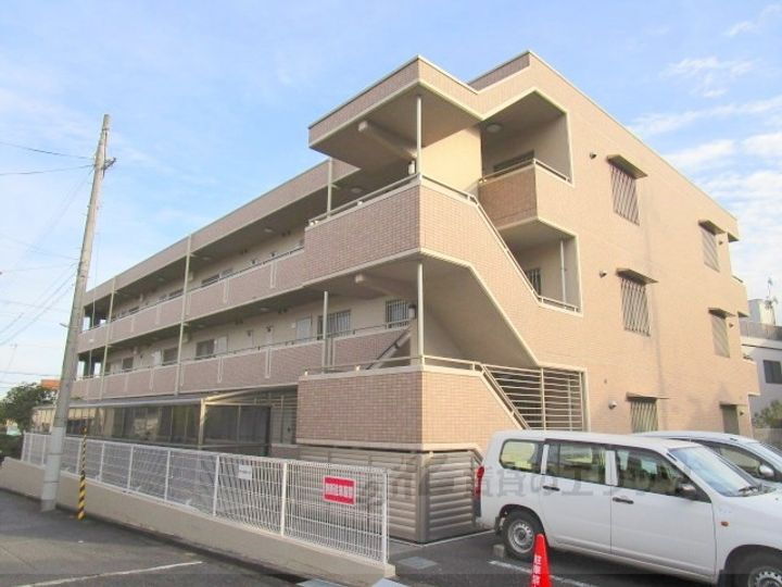 ソシアグレース 3階建