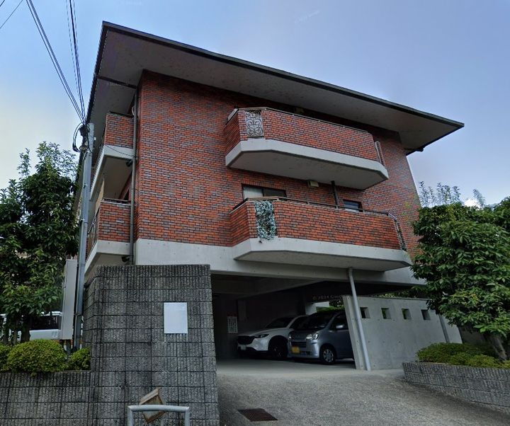 プチセンリオカモト 3階建