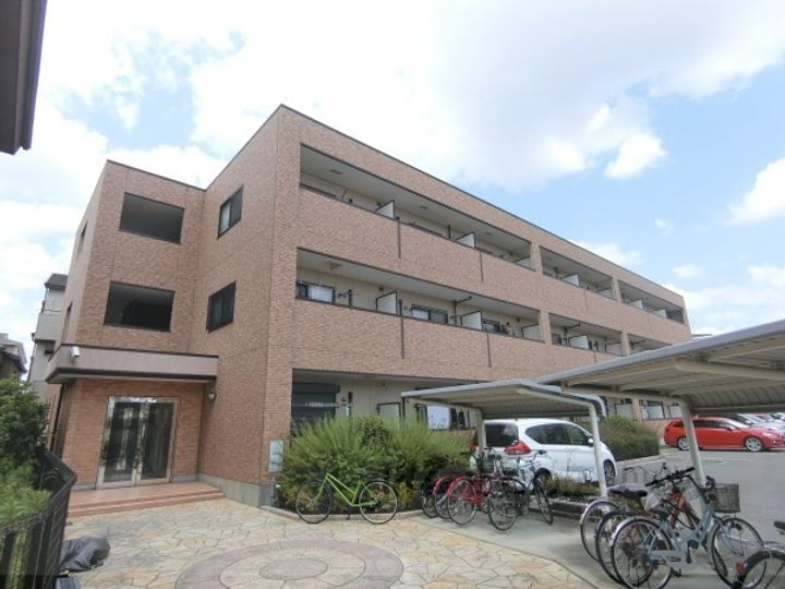 ＳｕｎＣｌａｉｒＹｏｓｈｉｎｏ 3階建
