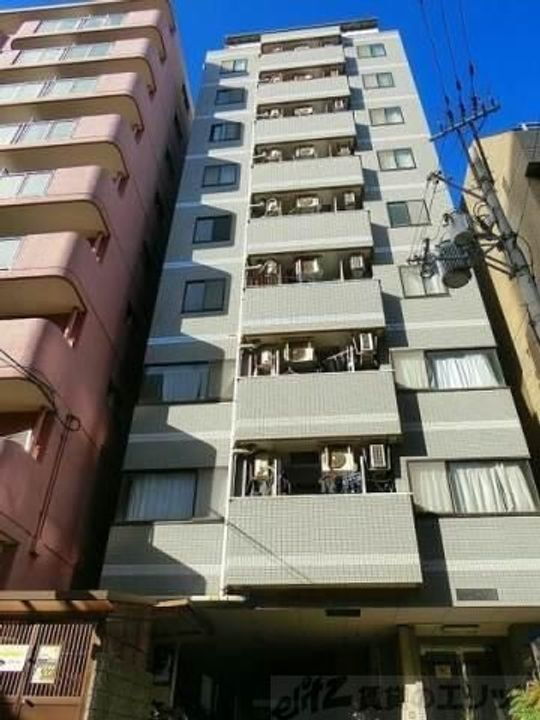 ジオナ新大阪 9階建