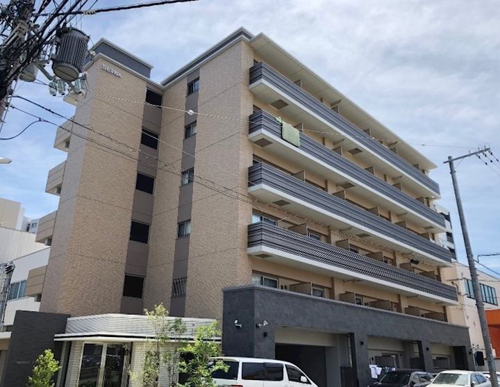 ハーヴェスト江坂 6階建