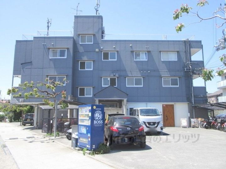 ＥＴＯＩＬＥ１１Ａ 3階建