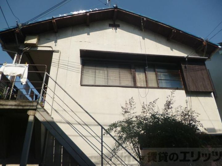 八雲荘 2階建