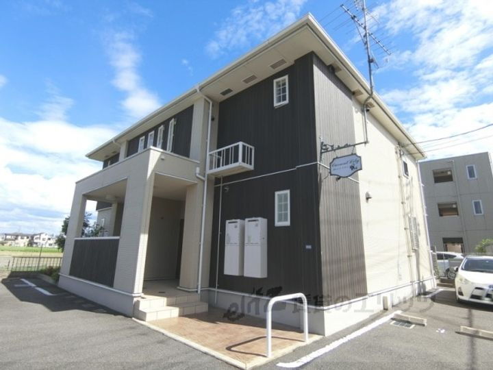 Ｃｕｒｒｅｎｔ　Ｌｉｌｙ 2階建
