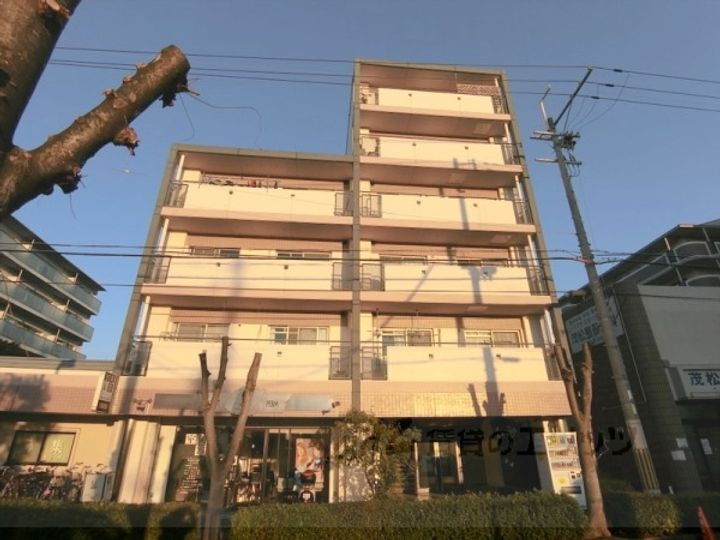 ＣＬＡＳＳＩＣｂｙ　ＦＩＥＬＤ 6階建