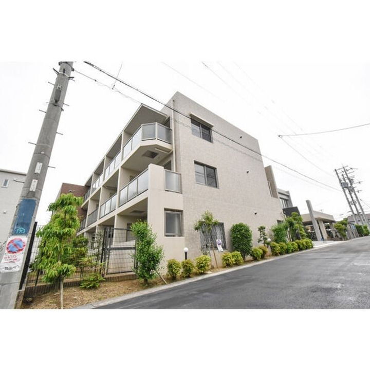 Ｃａｓａ　ｄｅ　ｖｉｏｌａ 3階建